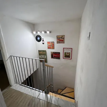 Apartament Crispi 169 *