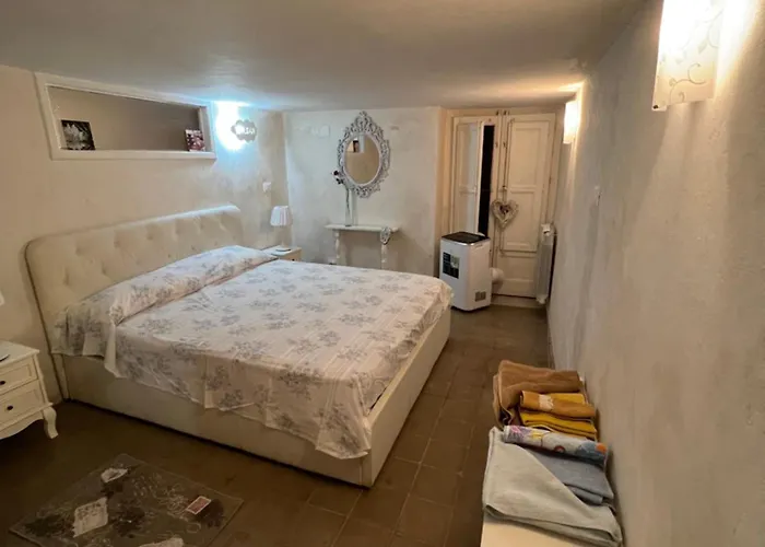 Apartment Crispi 169
